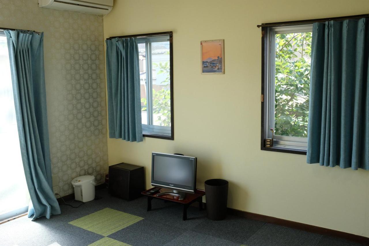 פוג'יקאוואגוצ'יקו Fujinoya Ryokan מראה חיצוני תמונה